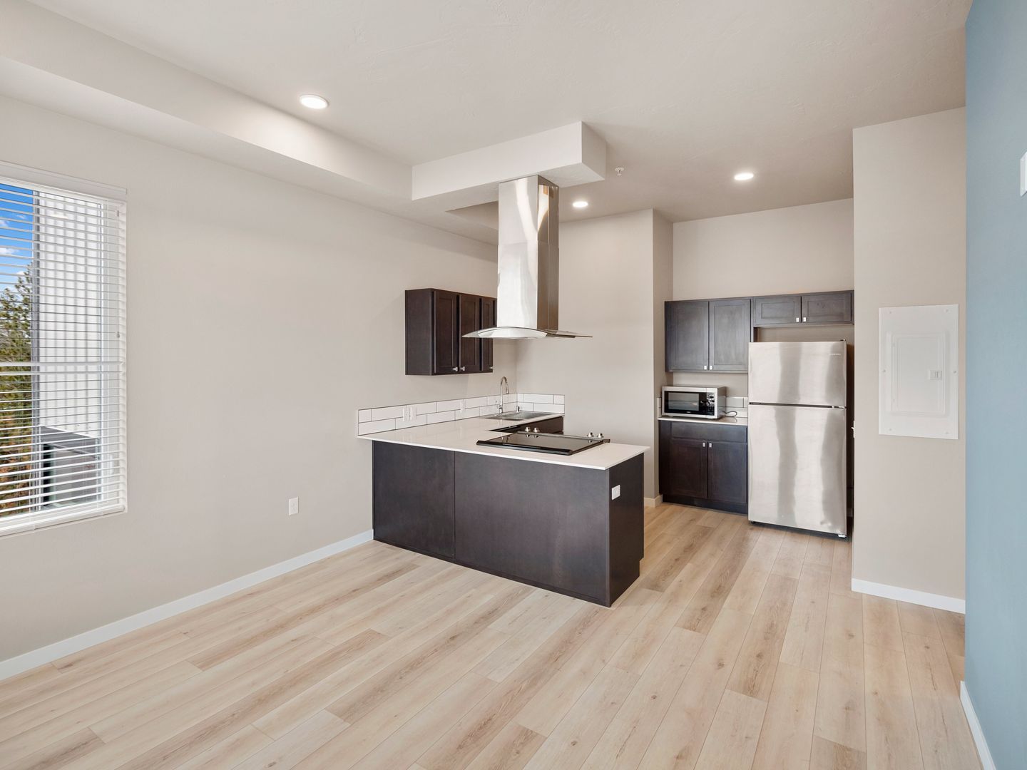 The Retreat at 5-Mile - Spokane Apartment Rentals - kitchen